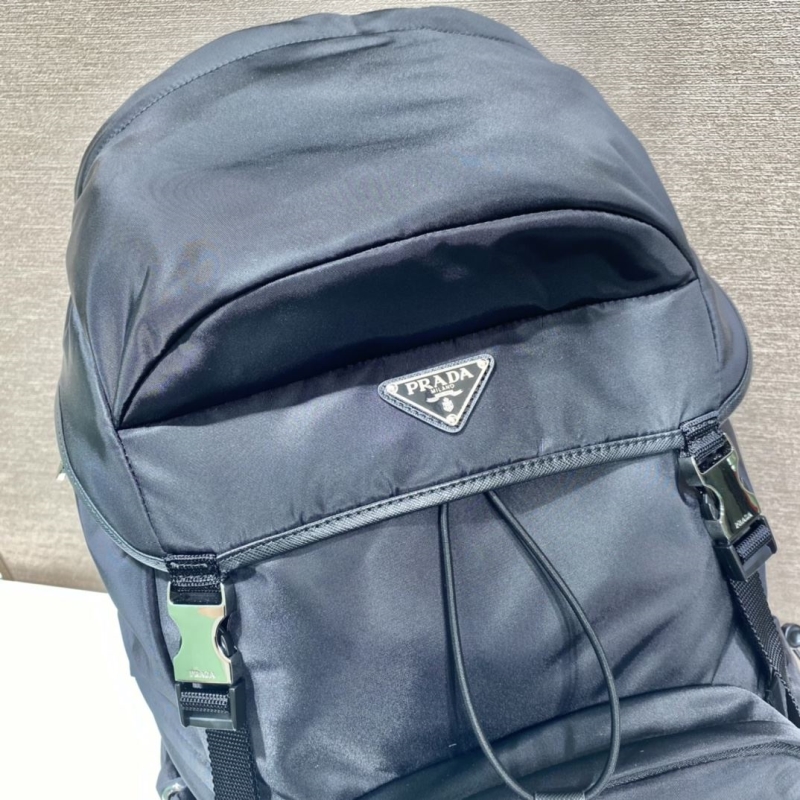 Pra*a backpacks